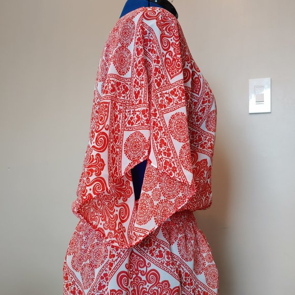 Elle Flowy Blouse with Cinched Waist - Picture 4 of 4